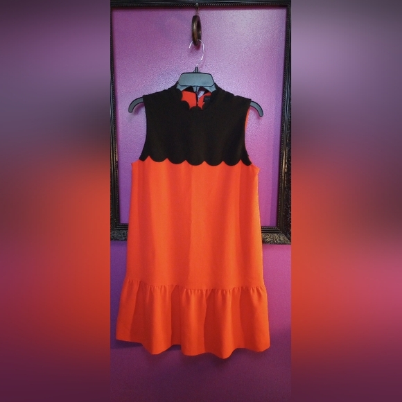 Victoria Beckham Orange and Black Scalloped neck Sleeveless Dress. Ruffle Bottom - Picture 5 of 10